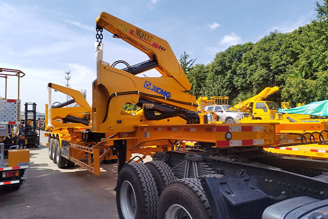 XCMG 40T Container Side Lift Trailer for Sale in Tanzania - Konteinerveduk/ Tõstukiga poolhaagis: pilt 4 XCMG 40T Container Side Lift Trailer for Sale in Tanzania - Konteinerveduk/ Tõstukiga poolhaagis: pilt 4