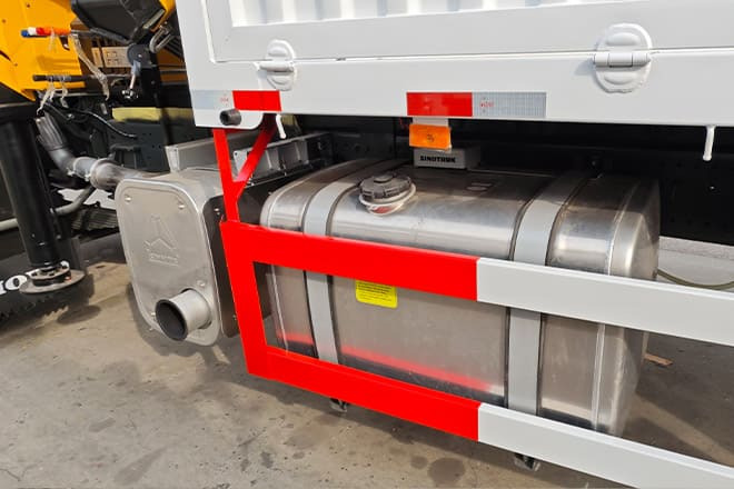 XCMG Folding Boom Truck Crane for Sale in Mexico - Kraanaga veoauto: pilt 5 XCMG Folding Boom Truck Crane for Sale in Mexico - Kraanaga veoauto: pilt 5