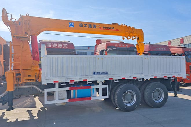 XCMG XCMG Truck Mounted Crane for Sale Capacity in Costa Rica - Kraanaga veoauto: pilt 2 XCMG XCMG Truck Mounted Crane for Sale Capacity in Costa Rica - Kraanaga veoauto: pilt 2