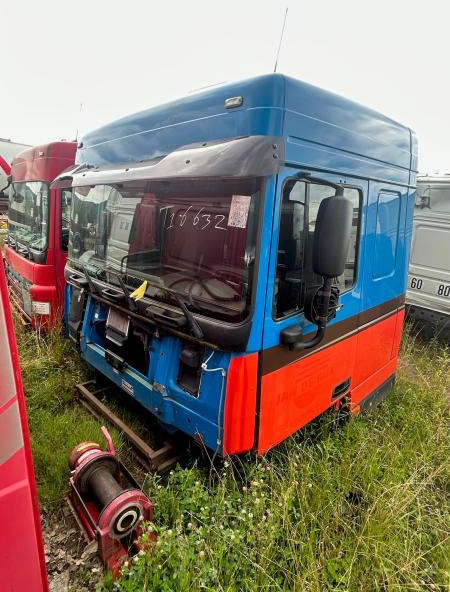 DAF DAF XF105-410 Bleue - Kabiin - Veoauto: pilt 1 DAF DAF XF105-410 Bleue - Kabiin - Veoauto: pilt 1