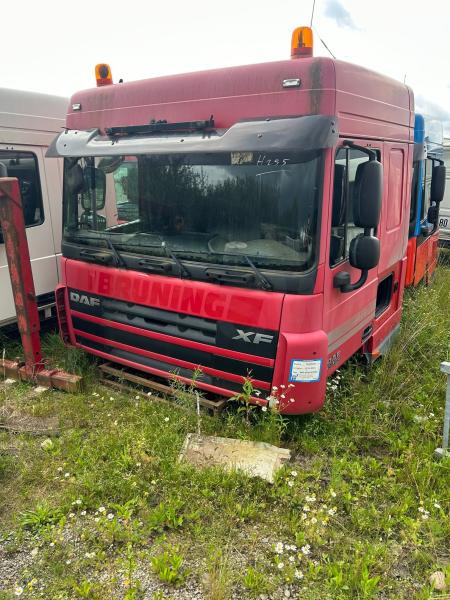 DAF XF105-510 Rouge Grenat - Kabiin - Veoauto: pilt 1 DAF XF105-510 Rouge Grenat - Kabiin - Veoauto: pilt 1