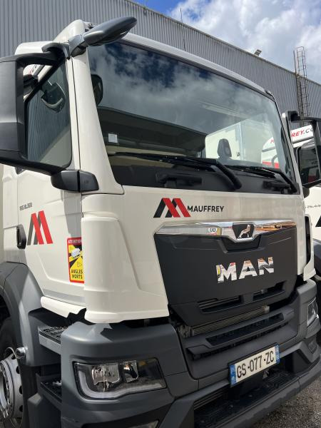 MAN TGS 18.360 - Kasti veoauto: pilt 1 MAN TGS 18.360 - Kasti veoauto: pilt 1