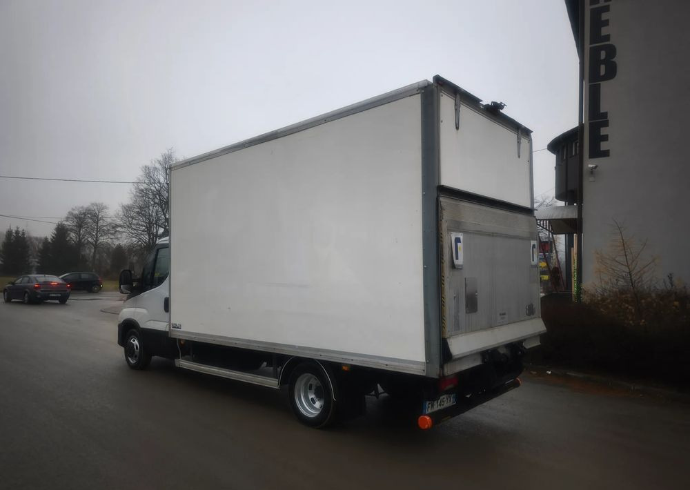 Iveco DAILY 35C14 2.3 HPI KONTENER 8 PALET WINDA KLIMA - Tarbesõiduk furgoon: pilt 4 Iveco DAILY 35C14 2.3 HPI KONTENER 8 PALET WINDA KLIMA - Tarbesõiduk furgoon: pilt 4
