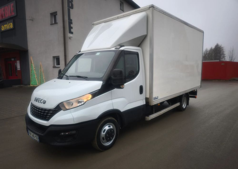 Iveco DAILY 35C14 2.3 HPI KONTENER 8 PALET WINDA KLIMA - Tarbesõiduk furgoon: pilt 1 Iveco DAILY 35C14 2.3 HPI KONTENER 8 PALET WINDA KLIMA - Tarbesõiduk furgoon: pilt 1
