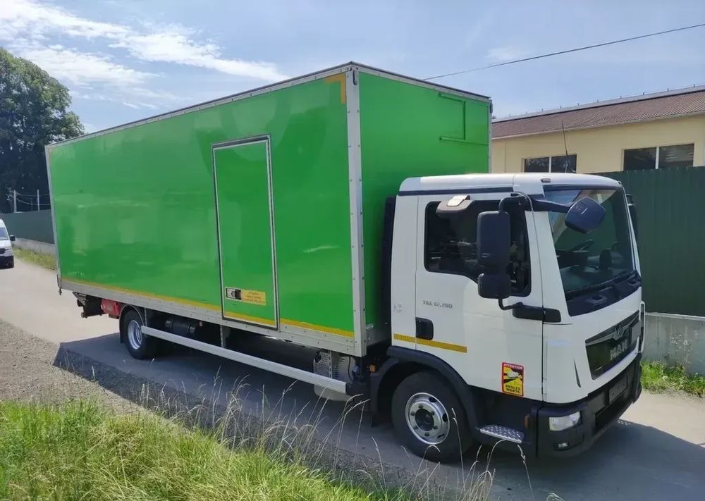 MAN TGL 12.190 kontener , winda - Kasti veoauto: pilt 3 MAN TGL 12.190 kontener , winda - Kasti veoauto: pilt 3