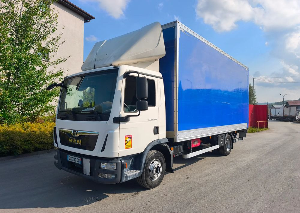 MAN TGL 12.250 podwozie do zabudowy - Kabiinišassiiga veoauto: pilt 2 MAN TGL 12.250 podwozie do zabudowy - Kabiinišassiiga veoauto: pilt 2
