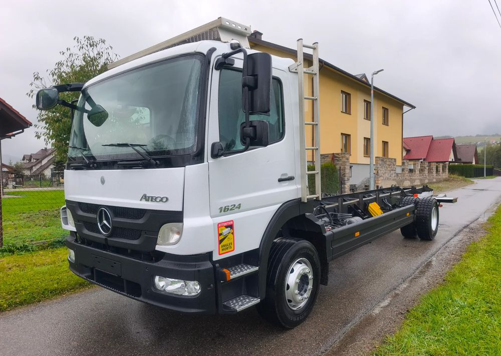 Mercedes-Benz Atego 1624 rama do zabudowy - Kabiinišassiiga veoauto: pilt 1 Mercedes-Benz Atego 1624 rama do zabudowy - Kabiinišassiiga veoauto: pilt 1