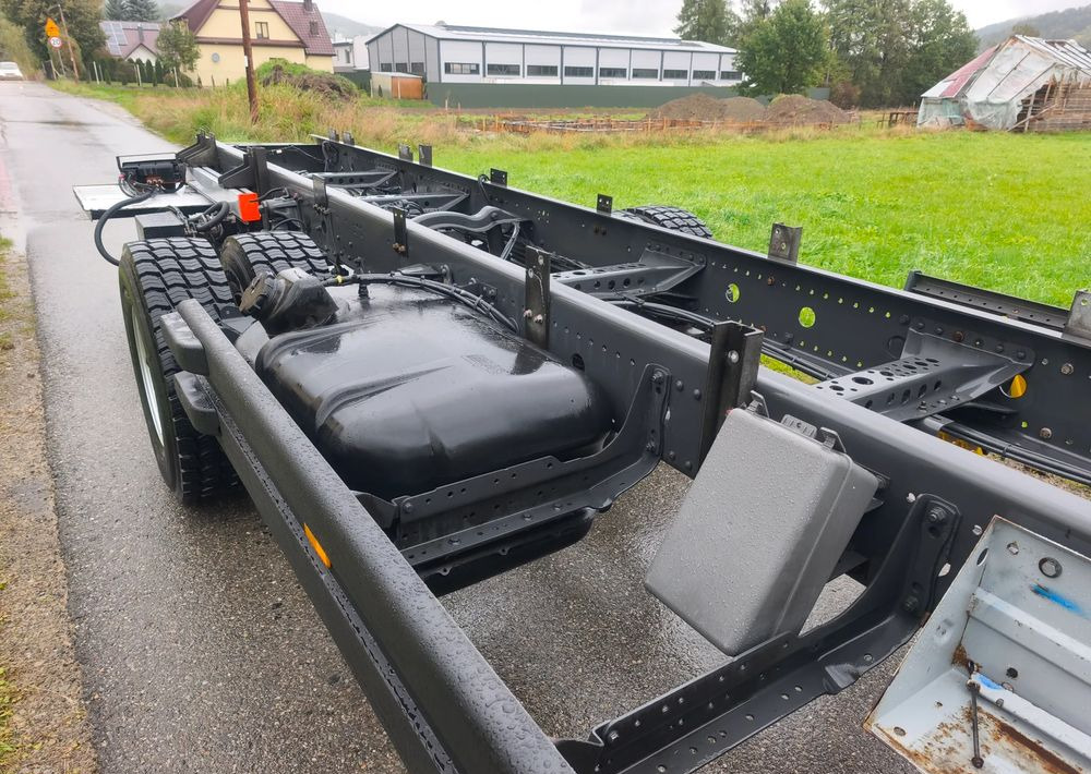 Mercedes-Benz Atego 1624 rama do zabudowy - Kabiinišassiiga veoauto: pilt 4 Mercedes-Benz Atego 1624 rama do zabudowy - Kabiinišassiiga veoauto: pilt 4