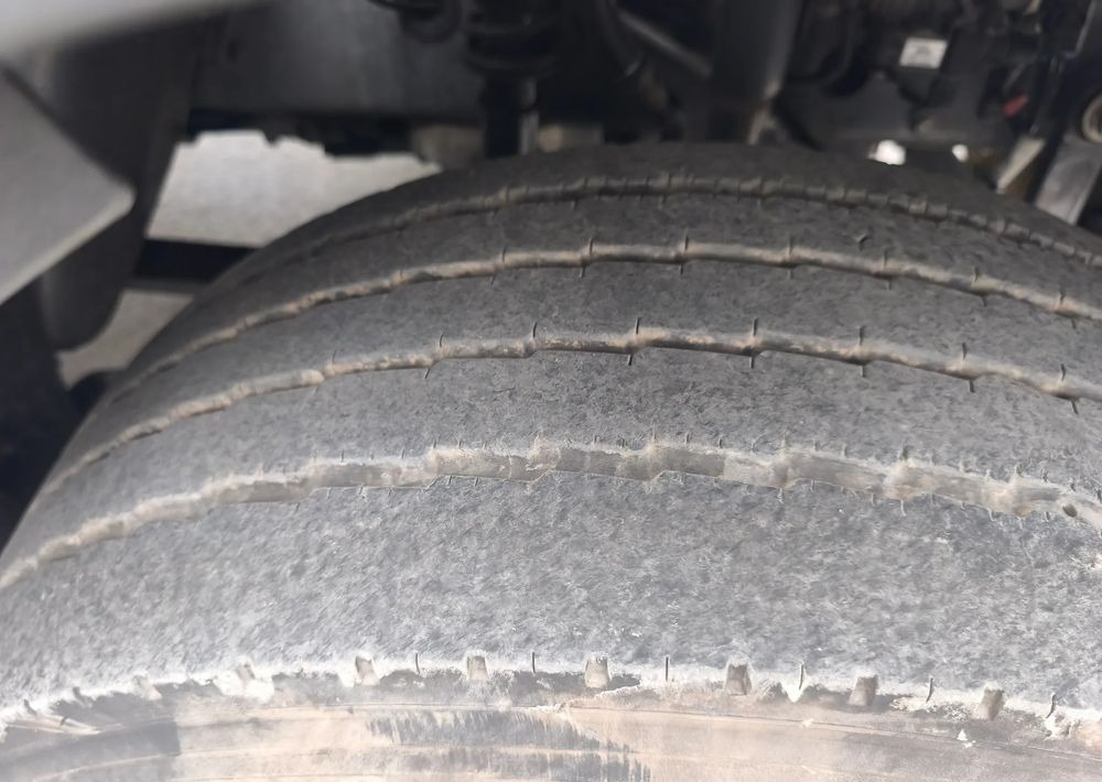 Renault GAMA D 14.210 chłodnia izoterma 16 palet poduszka - Külmutiga veoauto: pilt 5 Renault GAMA D 14.210 chłodnia izoterma 16 palet poduszka - Külmutiga veoauto: pilt 5