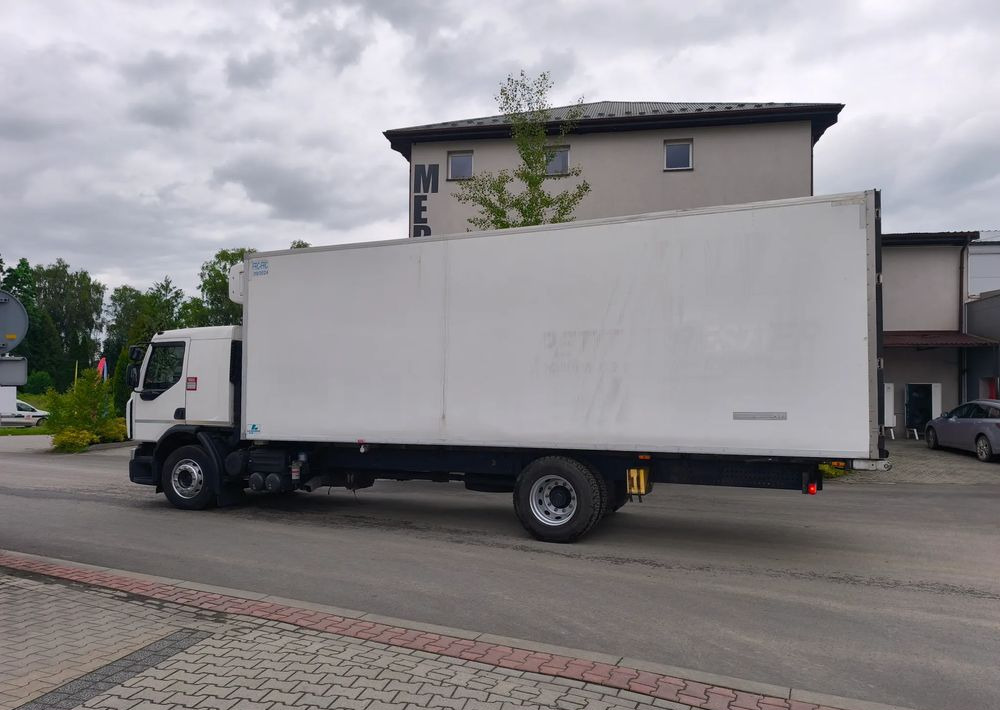 Renault GAMA D 18.320 chłodnia izoterma 18 palet sypialka - Külmutiga veoauto: pilt 4 Renault GAMA D 18.320 chłodnia izoterma 18 palet sypialka - Külmutiga veoauto: pilt 4