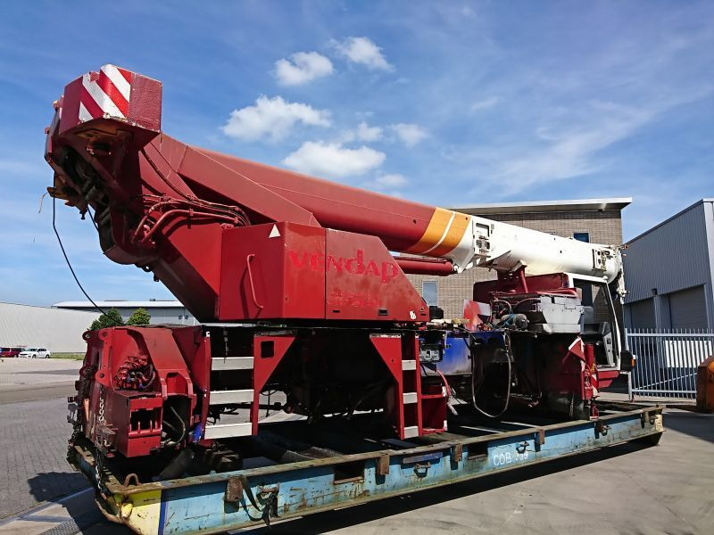 Liebherr LTM 1040-2.1 - Autokraana: pilt 2 Liebherr LTM 1040-2.1 - Autokraana: pilt 2