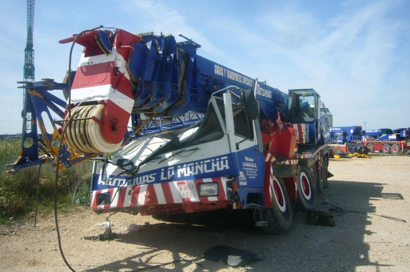 Liebherr LTM 1090 for parts - Autokraana: pilt 1 Liebherr LTM 1090 for parts - Autokraana: pilt 1