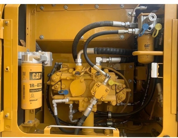 2021 Caterpillar 318D2 - Lintekskavaator: pilt 4 2021 Caterpillar 318D2 - Lintekskavaator: pilt 4