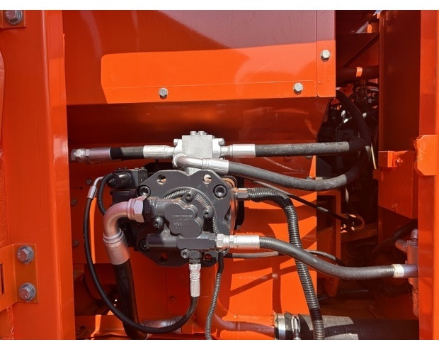2022 Doosan DX150 - Lintekskavaator: pilt 3 2022 Doosan DX150 - Lintekskavaator: pilt 3