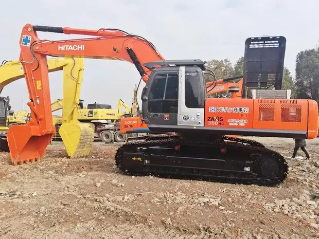2022 Hitachi ZX350 - Lintekskavaator: pilt 1 2022 Hitachi ZX350 - Lintekskavaator: pilt 1