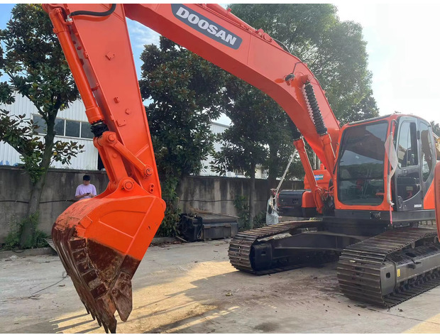 2023 Doosan DH225-9 - Lintekskavaator: pilt 2 2023 Doosan DH225-9 - Lintekskavaator: pilt 2