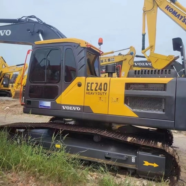 2023 Volvo EC240 - Lintekskavaator: pilt 2 2023 Volvo EC240 - Lintekskavaator: pilt 2
