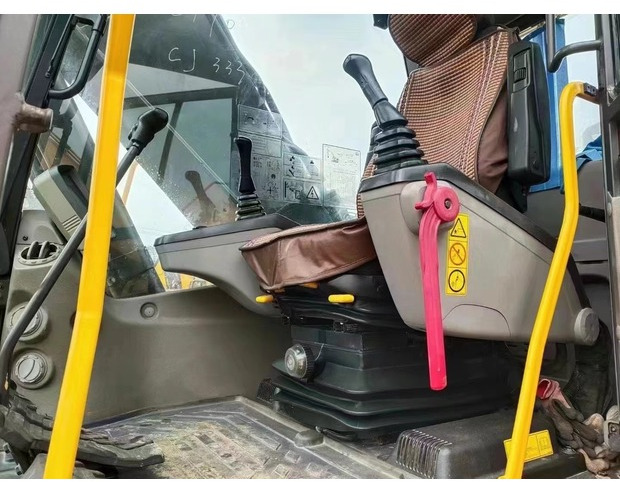 2024 Volvo EC220 - Lintekskavaator: pilt 5 2024 Volvo EC220 - Lintekskavaator: pilt 5