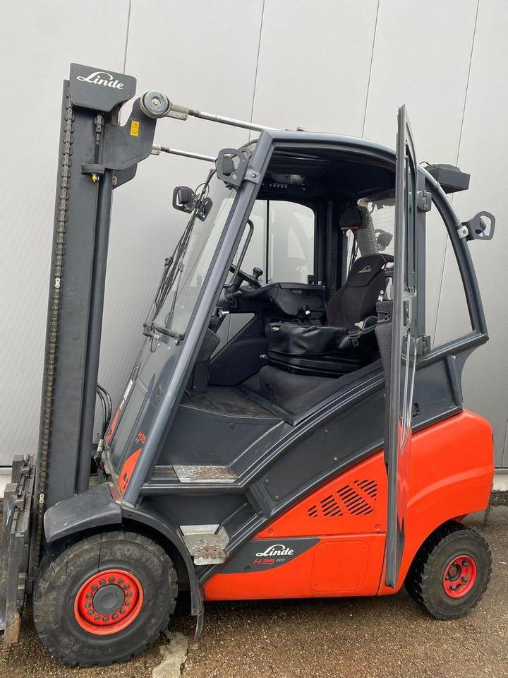 Linde H 35 T - 6.012 h - Seitenschieber - - Gaasitõstuk: pilt 2 Linde H 35 T - 6.012 h - Seitenschieber - - Gaasitõstuk: pilt 2