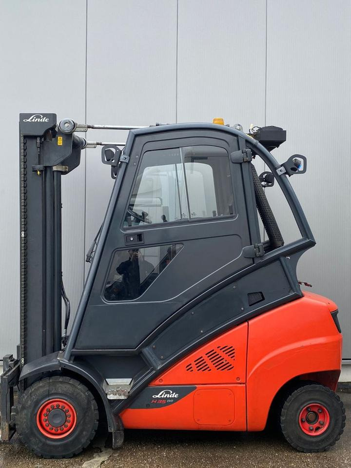 Linde Linde H 35 T - 6.012 h - Seitenschieber - - Gaasitõstuk: pilt 1 Linde Linde H 35 T - 6.012 h - Seitenschieber - - Gaasitõstuk: pilt 1