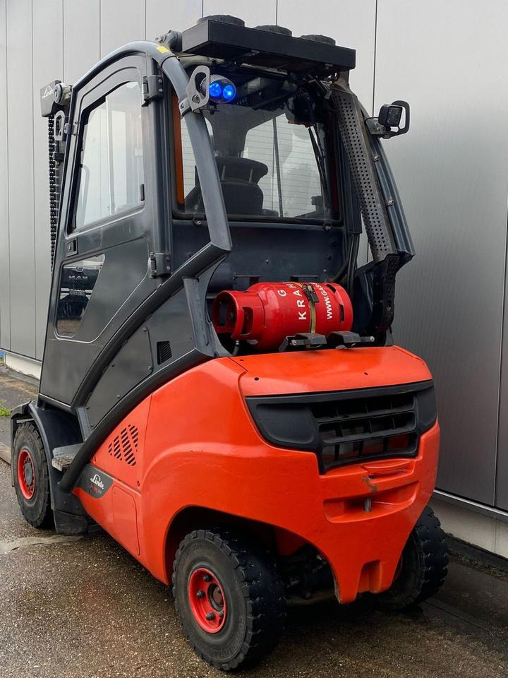 Linde Linde H 35 T - 6.012 h - Seitenschieber - - Gaasitõstuk: pilt 4 Linde Linde H 35 T - 6.012 h - Seitenschieber - - Gaasitõstuk: pilt 4