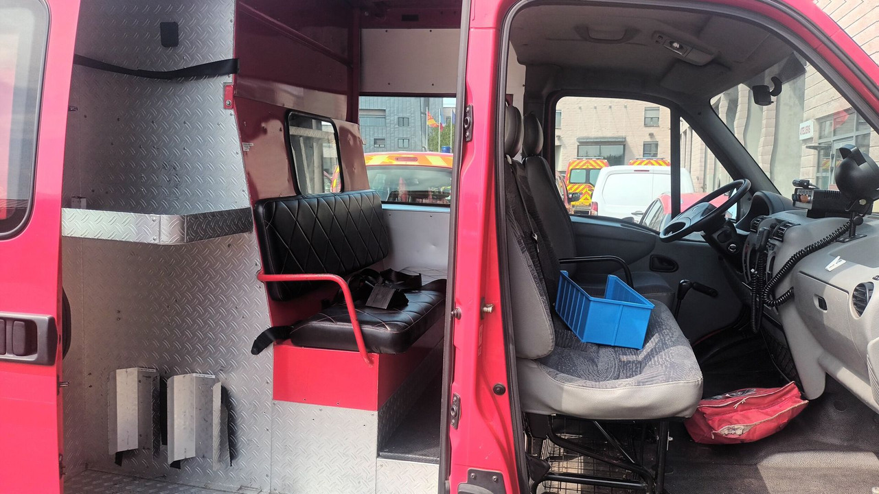 A vendre RENAULT MASTER. - Kaubik, Meeskonnaauto: pilt 3 A vendre RENAULT MASTER. - Kaubik, Meeskonnaauto: pilt 3