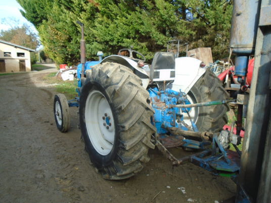 Fordson Major SUPER MAJOR - Traktor: pilt 4 Fordson Major SUPER MAJOR - Traktor: pilt 4