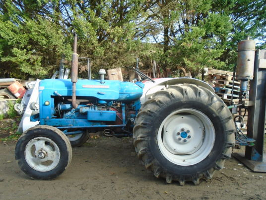 Fordson Major SUPER MAJOR - Traktor: pilt 3 Fordson Major SUPER MAJOR - Traktor: pilt 3