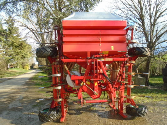 Kverneland ts 500 - Kombain-külvimasin: pilt 3 Kverneland ts 500 - Kombain-külvimasin: pilt 3