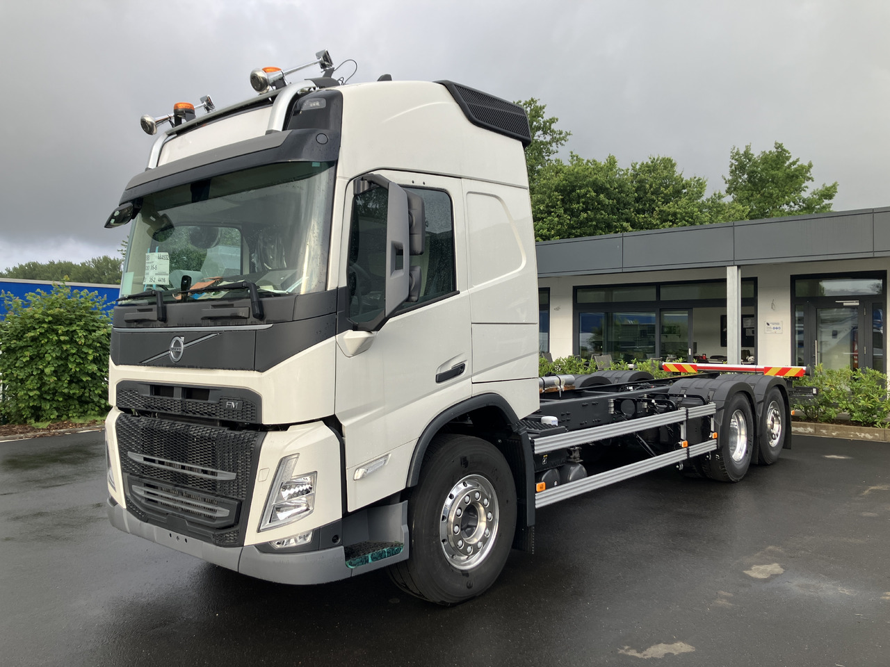 VOLVO FM 540 6x2 Globetrotter Chassis - Kabiinišassiiga veoauto: pilt 1 VOLVO FM 540 6x2 Globetrotter Chassis - Kabiinišassiiga veoauto: pilt 1