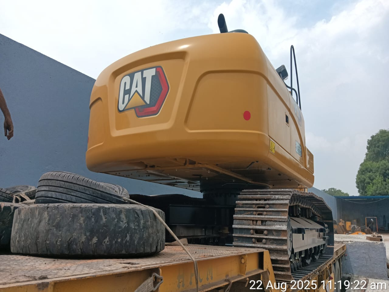CATERPILLAR 323D3 - Ekskavaator: pilt 5 CATERPILLAR 323D3 - Ekskavaator: pilt 5