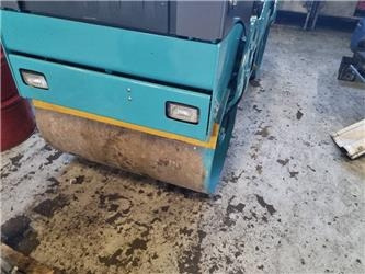 Bomag BW 100 AD-4 - Teerull: pilt 1 Bomag BW 100 AD-4 - Teerull: pilt 1