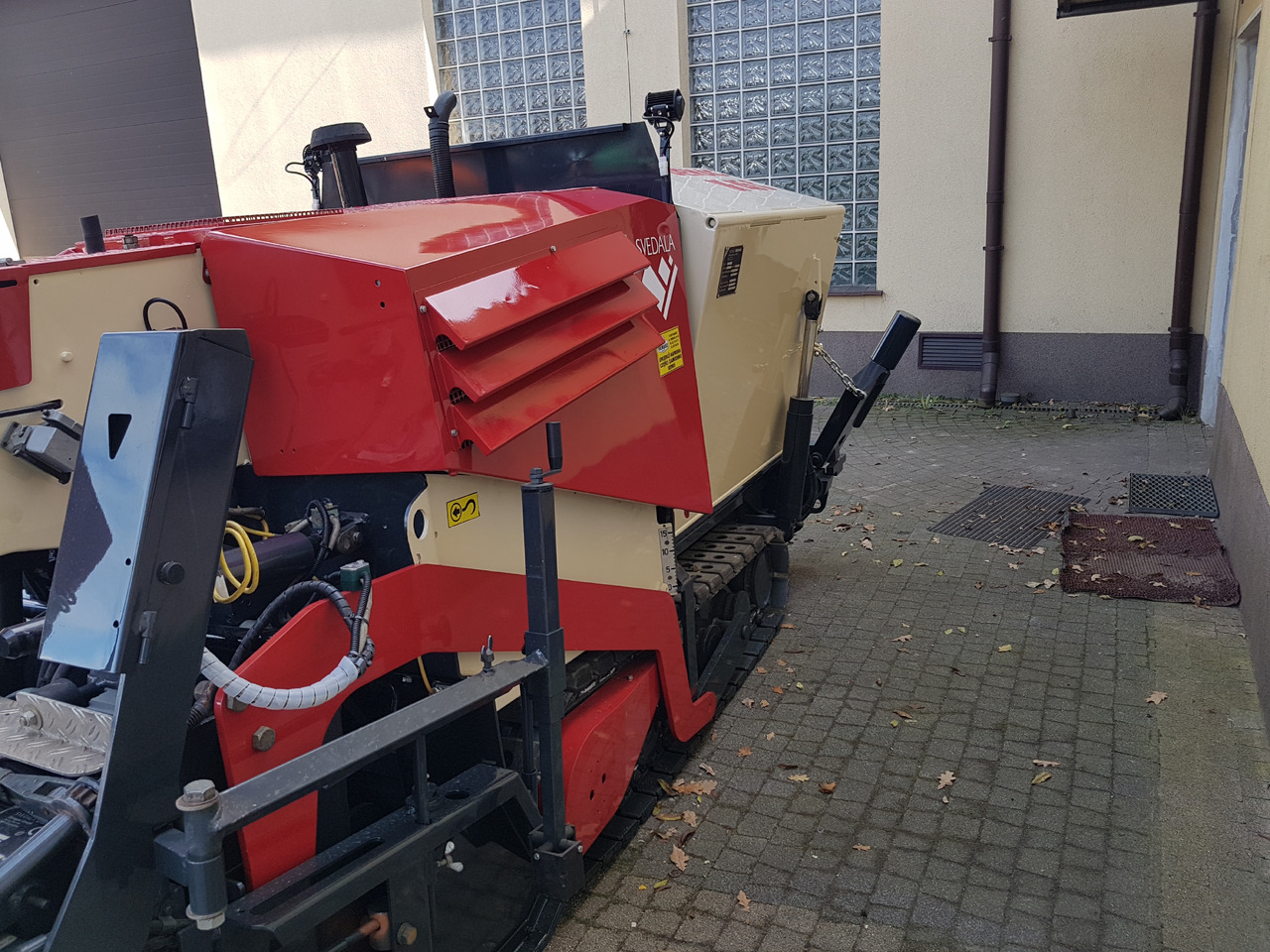 DEMAG DF45C - Asfaldilaotur: pilt 4 DEMAG DF45C - Asfaldilaotur: pilt 4