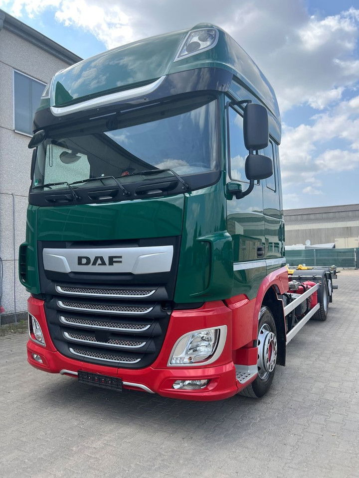 DAF XF 480 FAN SSC BDF C715/745 + Intarder + 2x Tank - Konteinerveduk/ Tõstukiga veoauto: pilt 1 DAF XF 480 FAN SSC BDF C715/745 + Intarder + 2x Tank - Konteinerveduk/ Tõstukiga veoauto: pilt 1