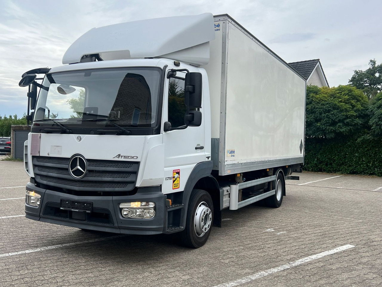 Mercedes-Benz Atego 1218 L Classic-Vermietung möglich-ADR-LBW - Kasti veoauto: pilt 1 Mercedes-Benz Atego 1218 L Classic-Vermietung möglich-ADR-LBW - Kasti veoauto: pilt 1