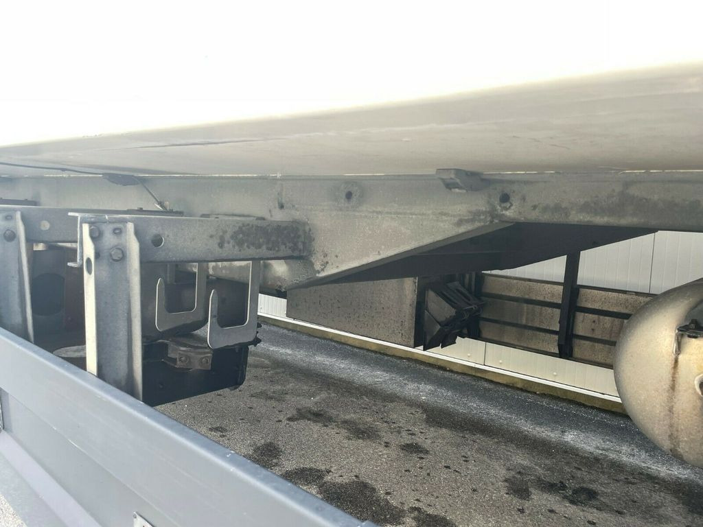 Chereau Lamberet Carrier 1000 Rohbahnen Chereau Lamberet Carrier 1000 Rohbahnen - Külmikjärelhaagis: pilt 5 Chereau Lamberet Carrier 1000 Rohbahnen Chereau Lamberet Carrier 1000 Rohbahnen - Külmikjärelhaagis: pilt 5