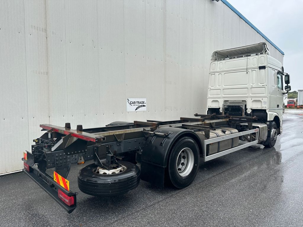 DAF XF 460 SpaceCab Retarder TÜV neu - Konteinerveduk/ Tõstukiga veoauto: pilt 3 DAF XF 460 SpaceCab Retarder TÜV neu - Konteinerveduk/ Tõstukiga veoauto: pilt 3