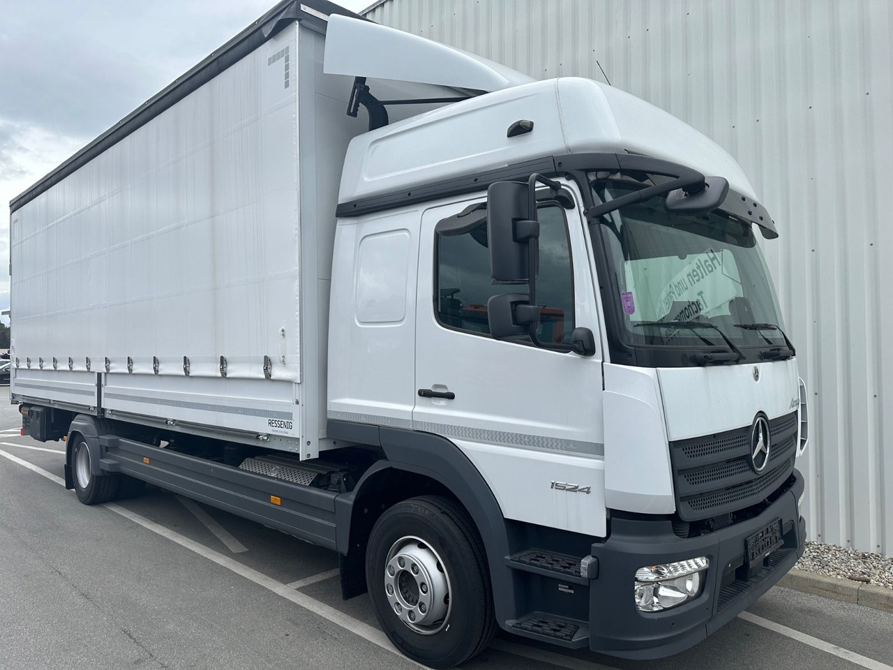 Mercedes-Benz Atego 1524 BigSpace LBW Navi/Kamera Mercedes-Benz Atego 1524 BigSpace LBW Navi/Kamera - Tent veoauto: pilt 2 Mercedes-Benz Atego 1524 BigSpace LBW Navi/Kamera Mercedes-Benz Atego 1524 BigSpace LBW Navi/Kamera - Tent veoauto: pilt 2