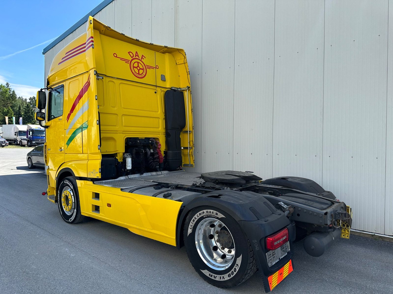 DAF XF 530 SSC Standklima Leder ALU Vollluft - Sadulveok: pilt 4 DAF XF 530 SSC Standklima Leder ALU Vollluft - Sadulveok: pilt 4