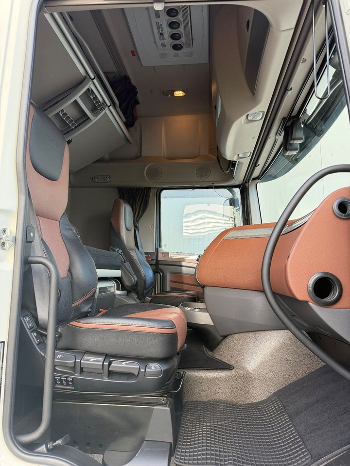 Sadulveok DAF XF 530  Vollausstattung Vollluft 2l-Hydraulik: pilt 6