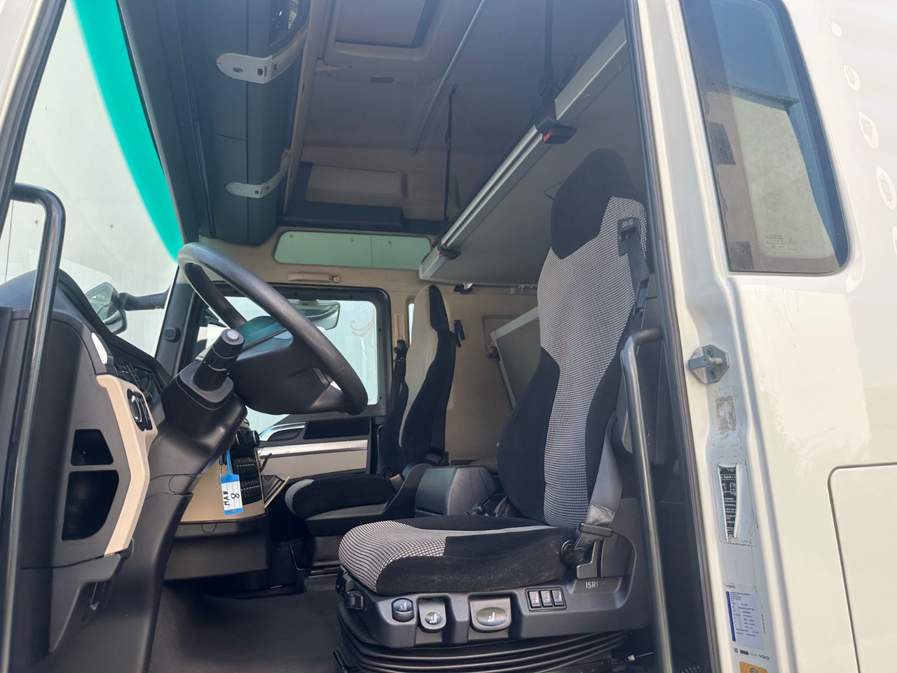 MAN TGX 18.460 XXL Intarder/Standklima - Sadulveok: pilt 5 MAN TGX 18.460 XXL Intarder/Standklima - Sadulveok: pilt 5