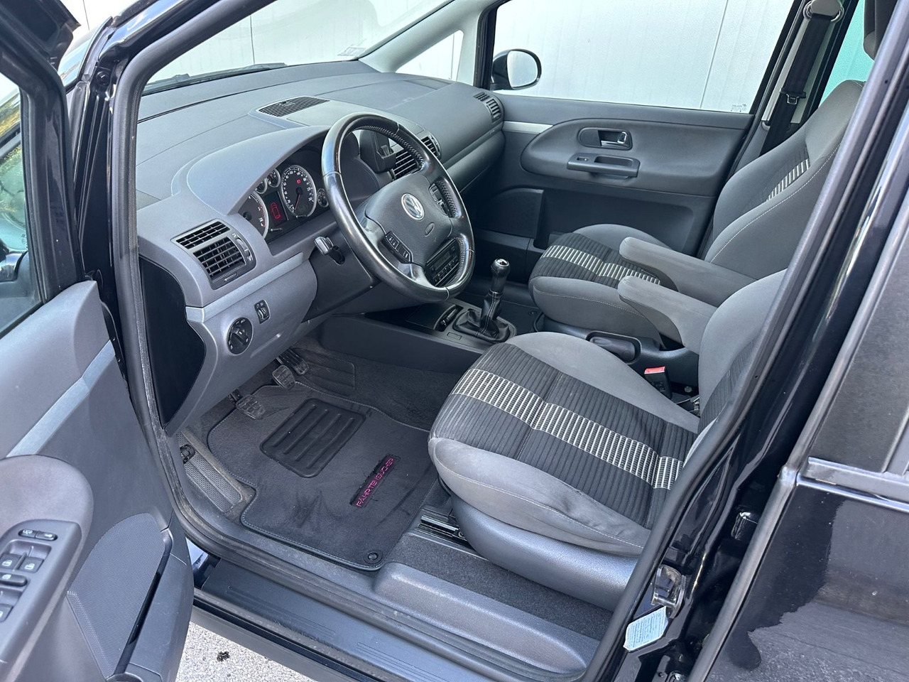 Volkswagen Sharan 2.0TDI Comfortline - Mikrobuss: pilt 5 Volkswagen Sharan 2.0TDI Comfortline - Mikrobuss: pilt 5