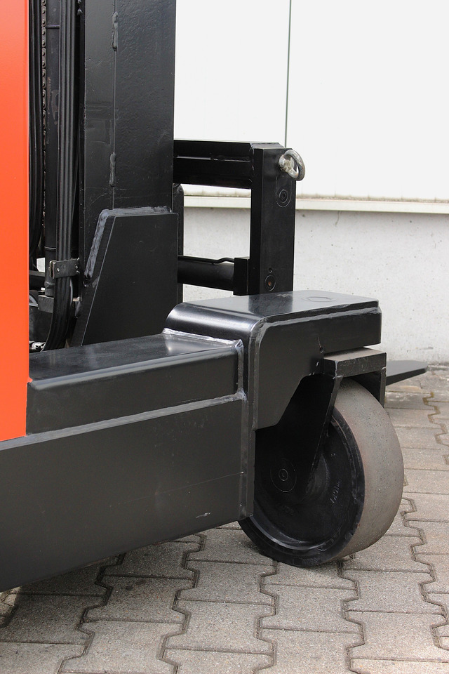 4-suunaline lükandmastiga tõstuk BT FR2.7 - 4-Wege-Stapler B: pilt 26 4-suunaline lükandmastiga tõstuk BT FR2.7 - 4-Wege-Stapler B: pilt 26