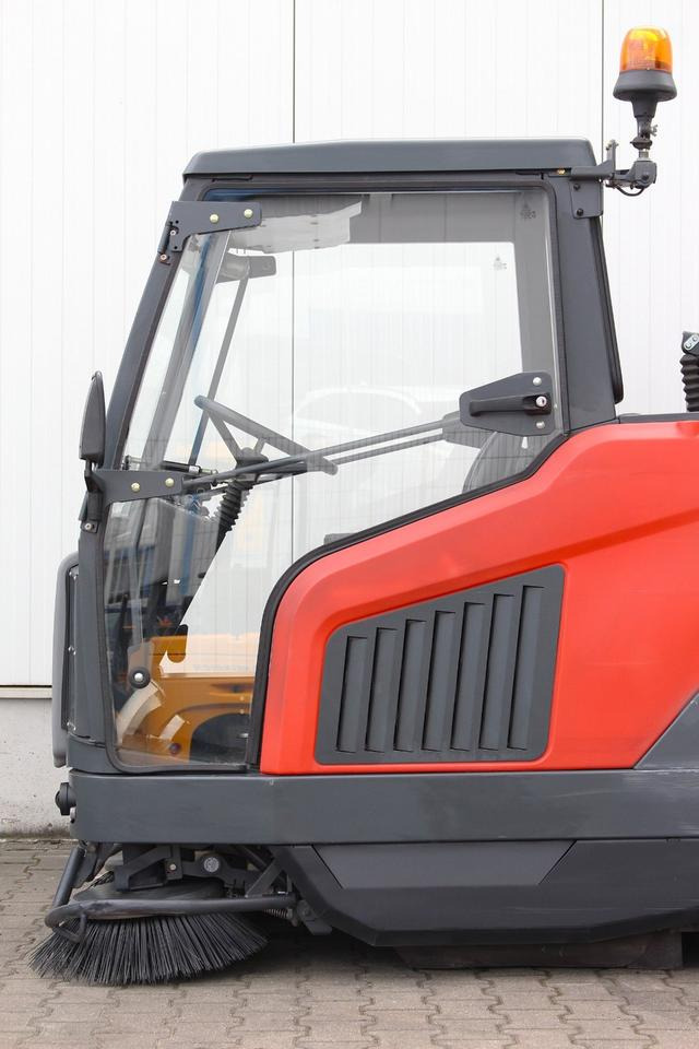 Hako Sweepmaster D1500RH Diesel UVV✅ - Tööstuslik kuivpühkimismasin: pilt 5 Hako Sweepmaster D1500RH Diesel UVV✅ - Tööstuslik kuivpühkimismasin: pilt 5