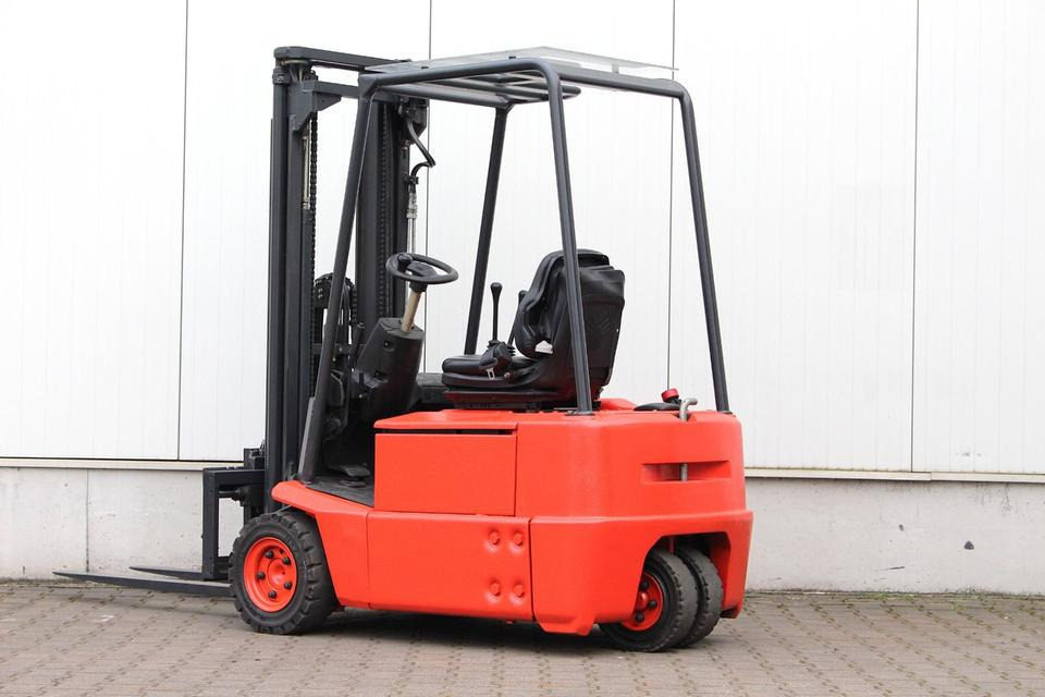 LINDE E15Z-02 Triplex 4,7m - Elektritõstuk: pilt 3 LINDE E15Z-02 Triplex 4,7m - Elektritõstuk: pilt 3
