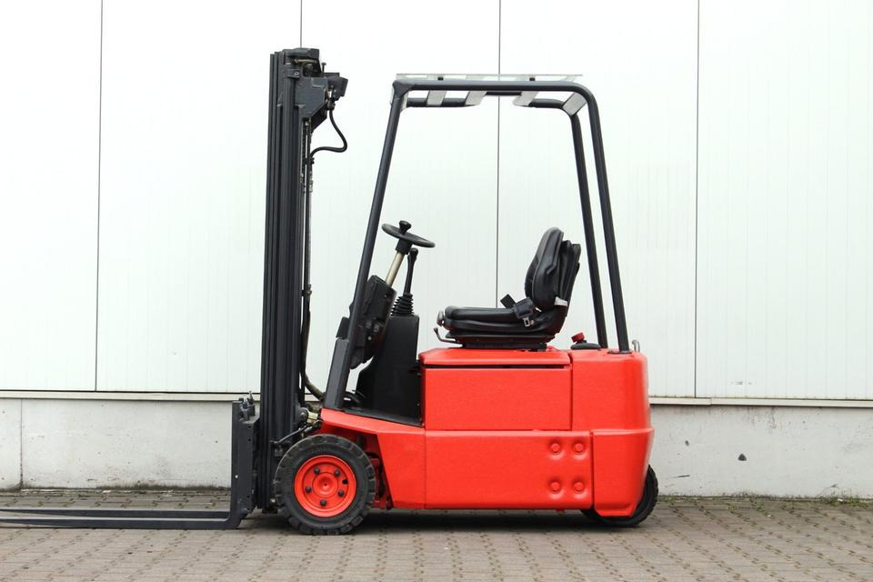 LINDE E15Z-02 Triplex 4,7m - Elektritõstuk: pilt 5 LINDE E15Z-02 Triplex 4,7m - Elektritõstuk: pilt 5