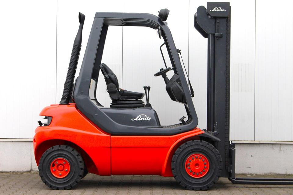 LINDE H20D Diesel TOP Zustand - UVV NEU - Diiseltõstuk: pilt 3 LINDE H20D Diesel TOP Zustand - UVV NEU - Diiseltõstuk: pilt 3
