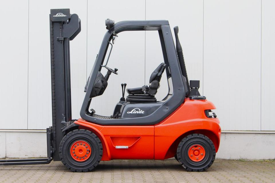 LINDE H20D Diesel TOP Zustand - UVV NEU - Diiseltõstuk: pilt 2 LINDE H20D Diesel TOP Zustand - UVV NEU - Diiseltõstuk: pilt 2