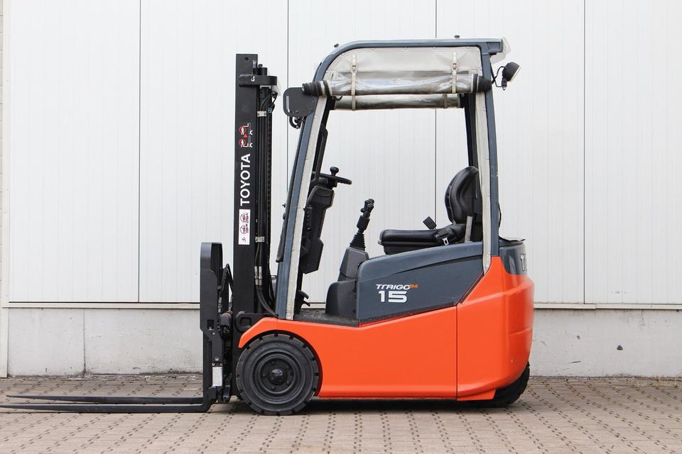 TOYOTA 7FBEST15 Zinkenverstellung - Elektritõstuk: pilt 4 TOYOTA 7FBEST15 Zinkenverstellung - Elektritõstuk: pilt 4