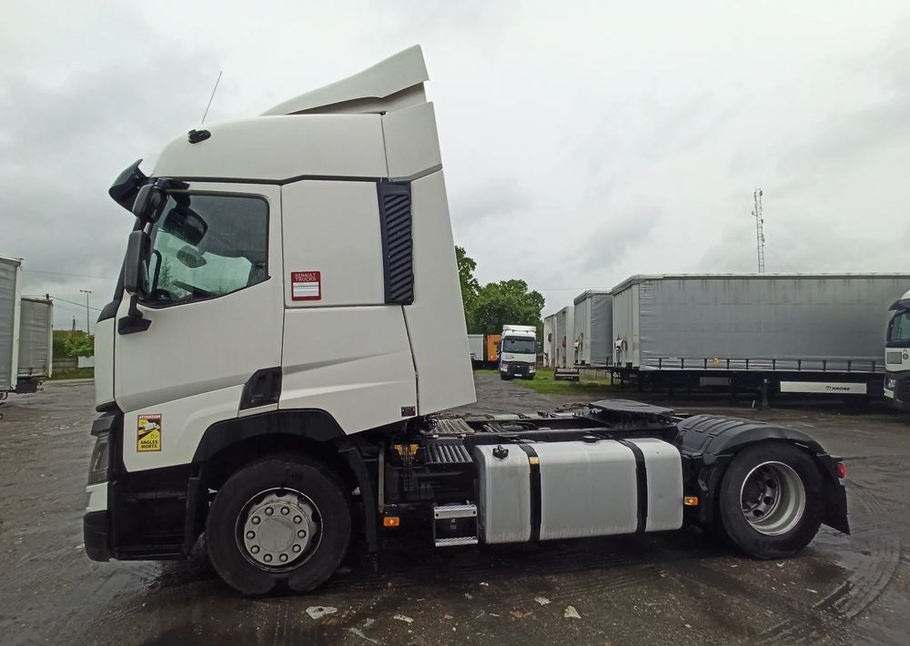 Renault T - Sadulveok: pilt 3 Renault T - Sadulveok: pilt 3